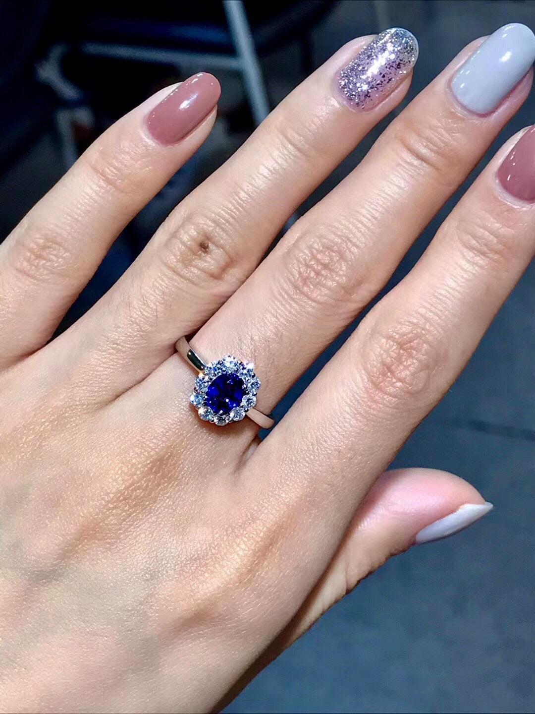 Elegant Silver x Sapphire Stone Ring